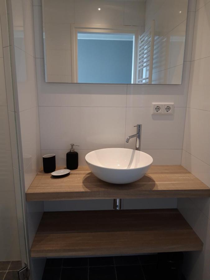 Vakantiewoning 100M Van Het Strand Met 1 Slaapkamer Westkapelle Exterior foto
